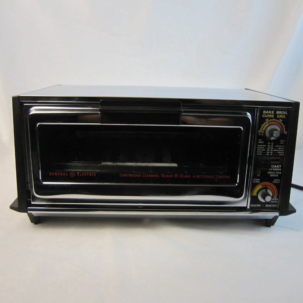 Vintage GE Toaster Oven Model TR930B - Used - Works